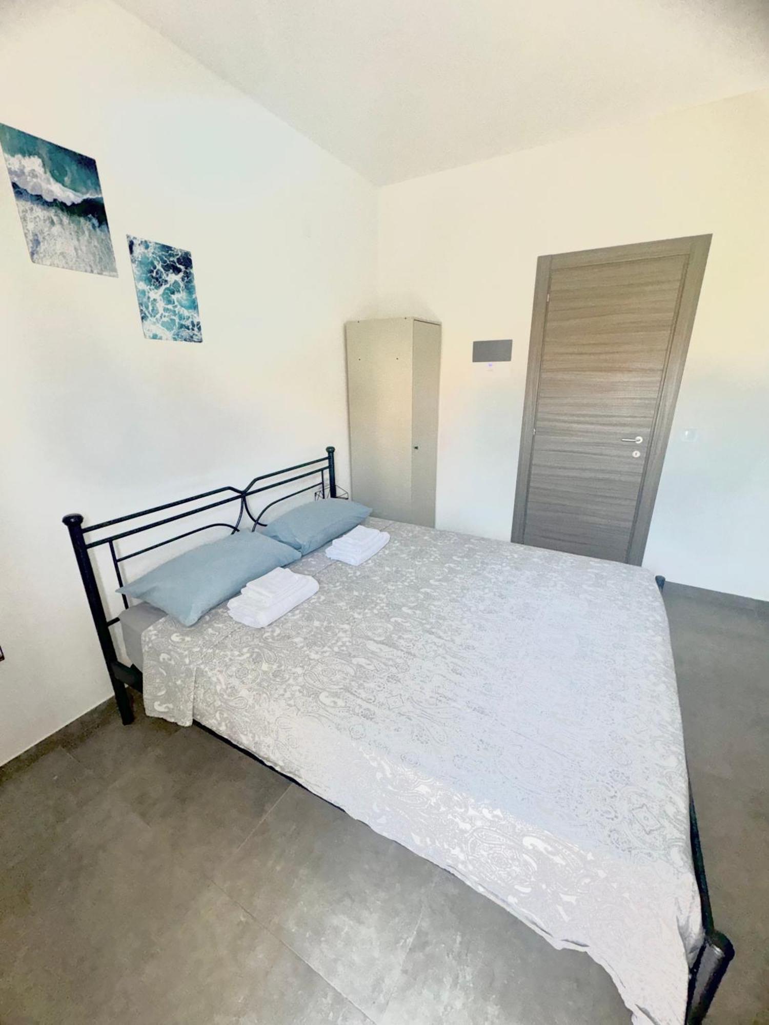 Bed And בית הארחה *